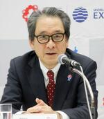 　日本国際博覧会協会の理事会後、記者会見する石毛博行事務総長＝１３日午後、東京都千代田区