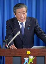 　記者会見する自民党の森山幹事長＝２１日午前、東京・永田町の党本部