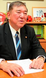 地方創生の取り組みには「熱情」が必要だと語る石破氏＝国会内