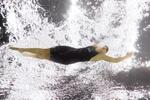 　女子１５００メートル自由形決勝　力泳する米国のケイティ・レデッキー＝マリンメッセ福岡