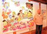児童生徒の個性や思いが詰まった作品が並ぶ会場＝２７日、倉吉市魚町のくらよしアートミュージアム無心