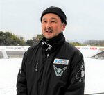 ２季目に向けて抱負を語る林健太郎監督＝オールガイナーレＹＡＪＩＮスタジアム