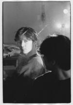 　夕日が差す楽屋で鏡越しに撮影した福山雅治（１９９３年）