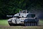 　英国の主力戦車「チャレンジャー２」＝２０２２年９月（ゲッティ＝共同）