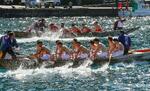 　和歌山県串本町で行われた水門祭の「櫂伝馬競漕」＝１０日午後